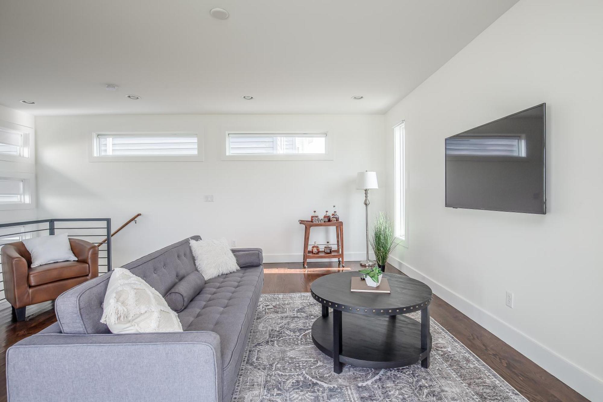 Whiskey House With Rooftop Golf, City Views! 8Min To Downtown! Sleeps 9! Nashville Exteriör bild