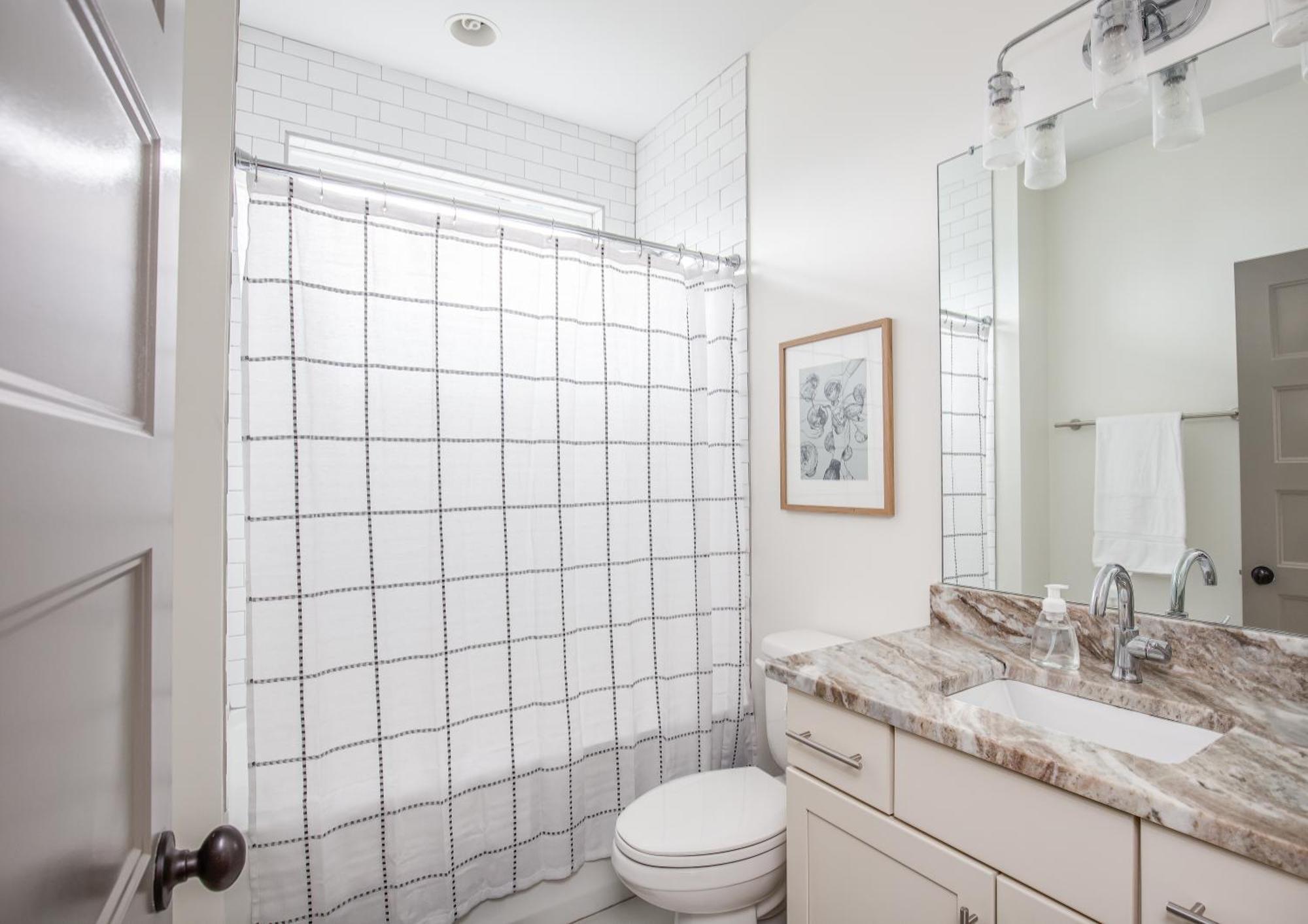 Whiskey House With Rooftop Golf, City Views! 8Min To Downtown! Sleeps 9! Nashville Exteriör bild