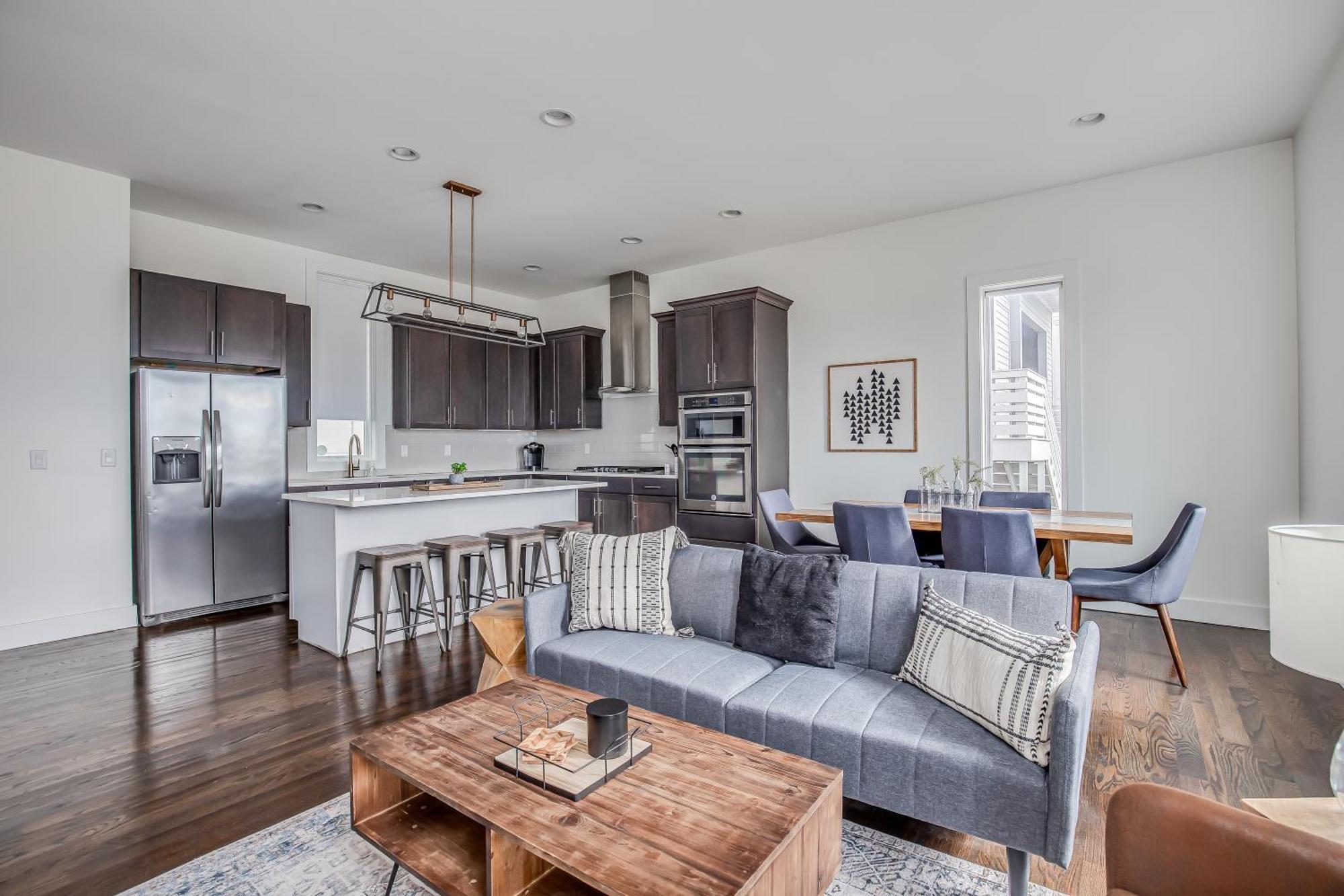 Whiskey House With Rooftop Golf, City Views! 8Min To Downtown! Sleeps 9! Nashville Exteriör bild