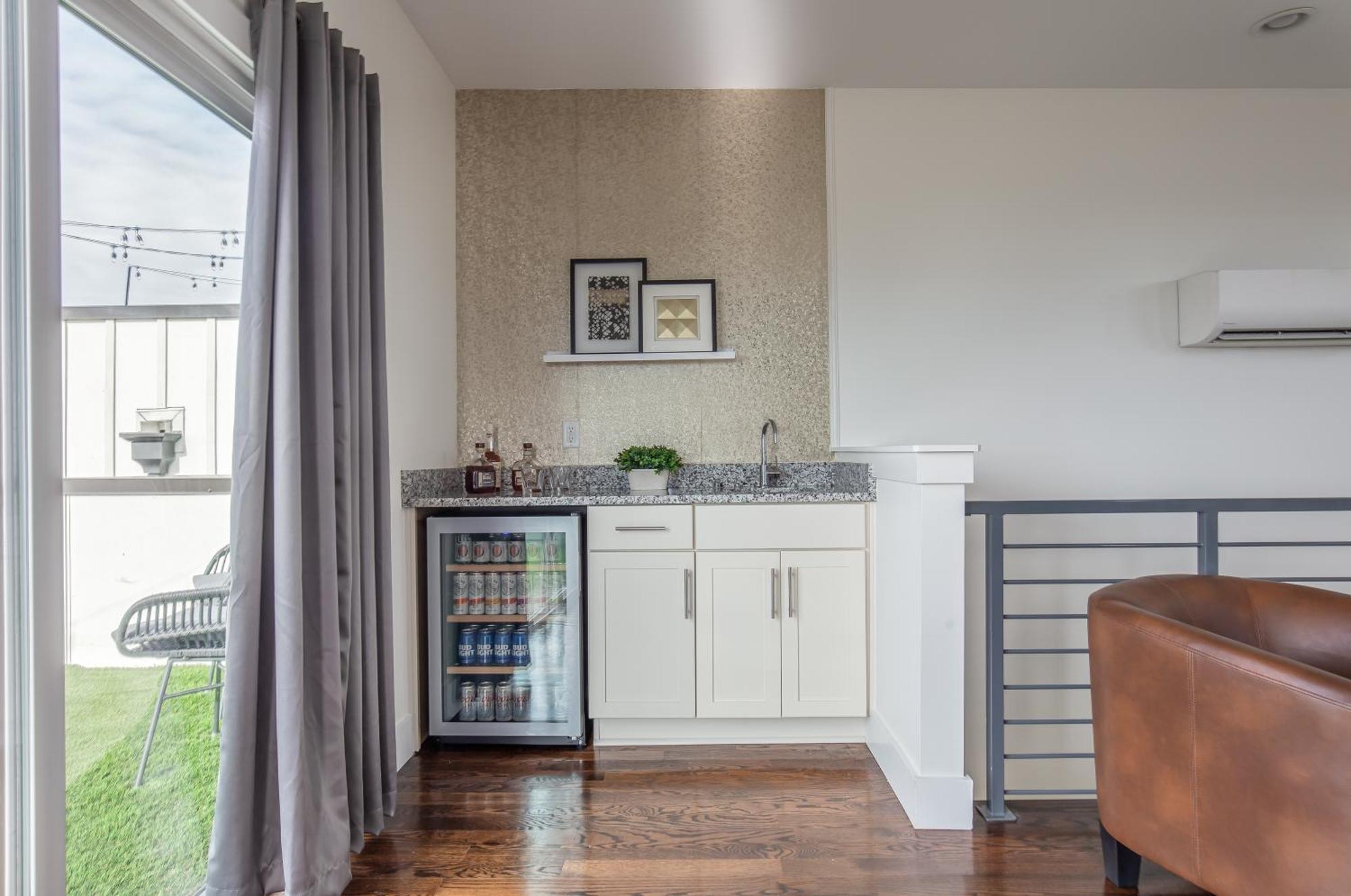 Whiskey House With Rooftop Golf, City Views! 8Min To Downtown! Sleeps 9! Nashville Exteriör bild