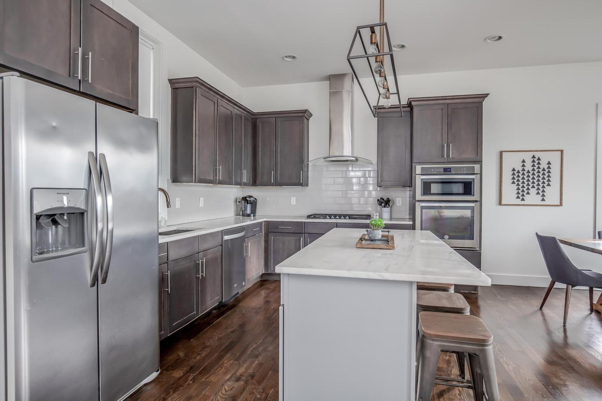 Whiskey House With Rooftop Golf, City Views! 8Min To Downtown! Sleeps 9! Nashville Exteriör bild