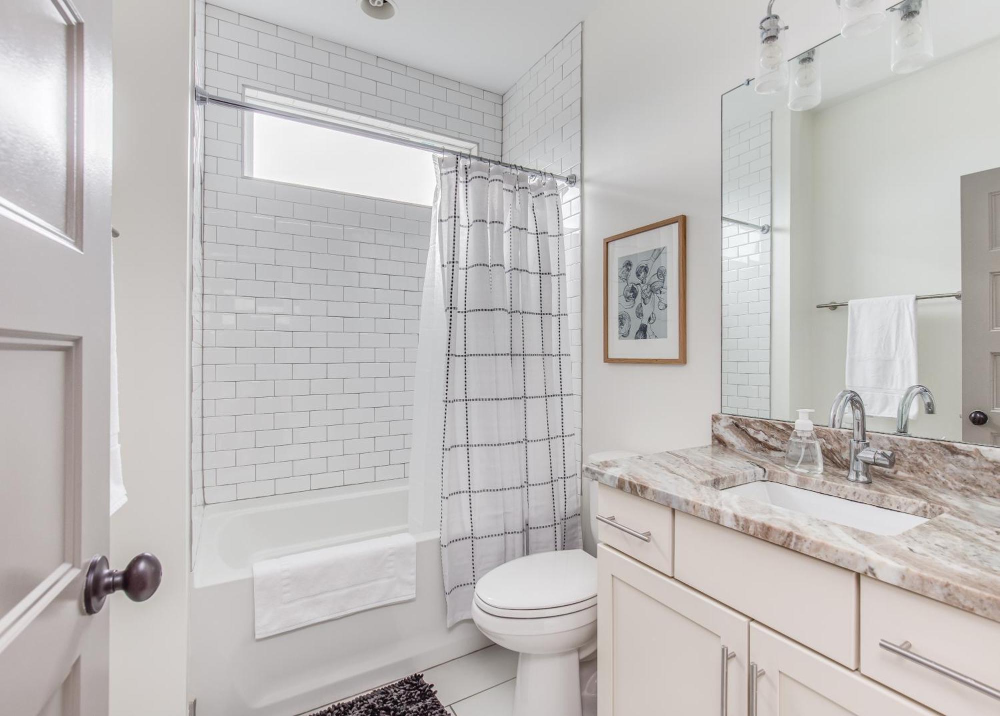 Whiskey House With Rooftop Golf, City Views! 8Min To Downtown! Sleeps 9! Nashville Exteriör bild