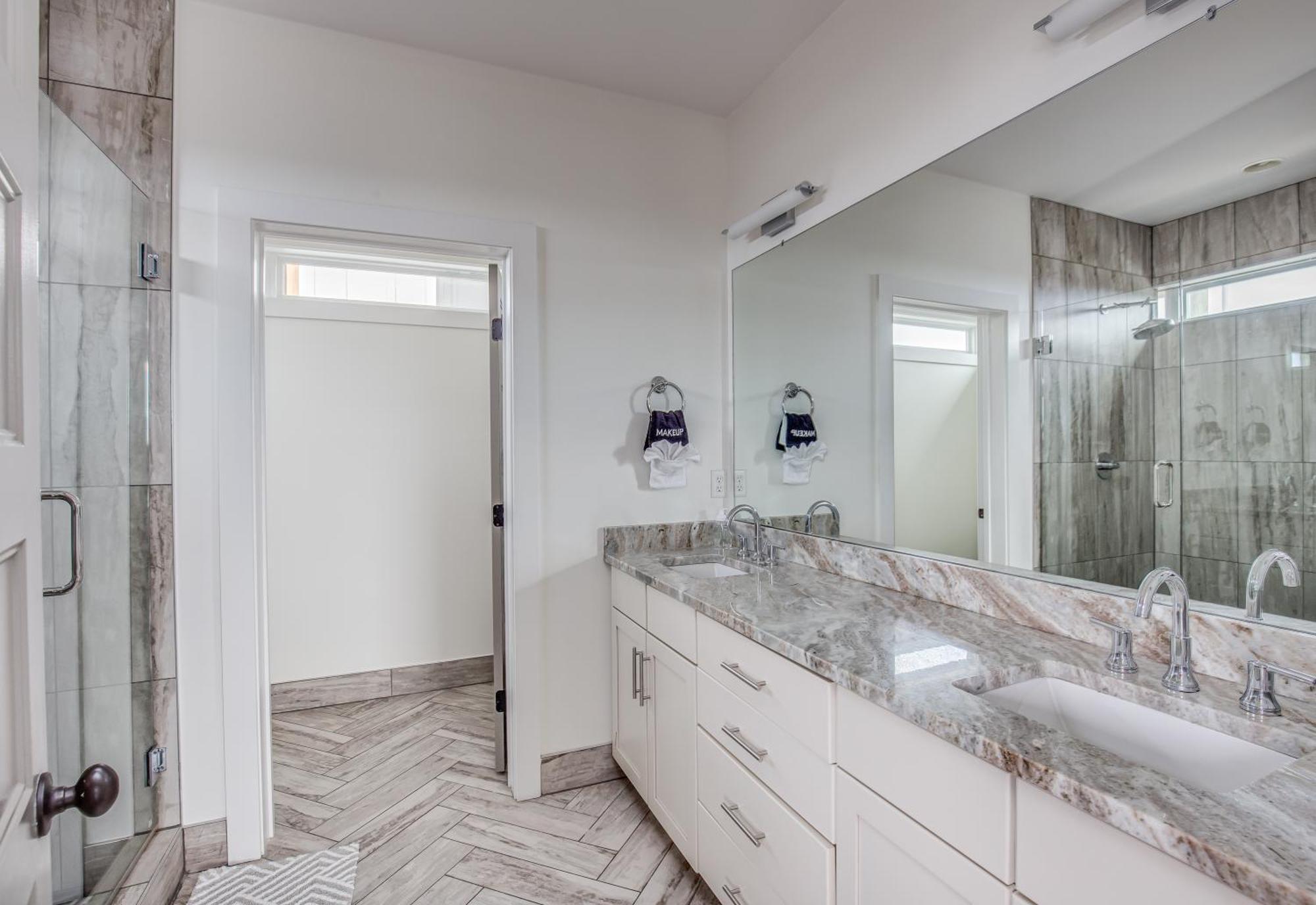 Whiskey House With Rooftop Golf, City Views! 8Min To Downtown! Sleeps 9! Nashville Exteriör bild